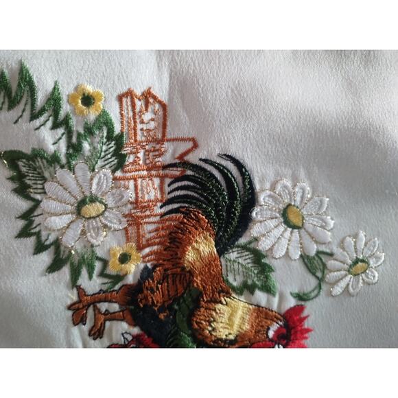 Doily Table Runner Set Tablecloth Chicken Lace floral gold Cottage Country White - Picture 12 of 14